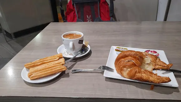 Cafe Bar Ceefis