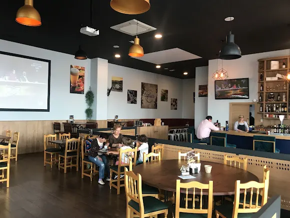 Caprice Café
