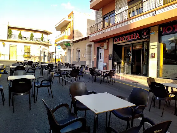 Cafeteria J -J - San Miguel de Salinas