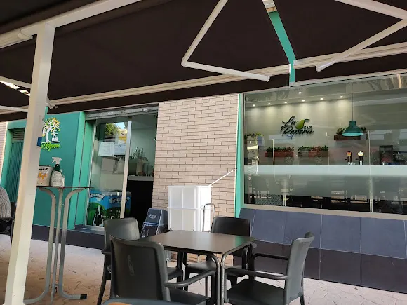 Cafetería "La Repera"