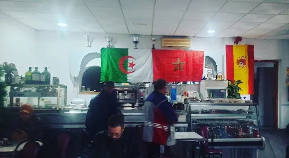 Cafe bar aljer