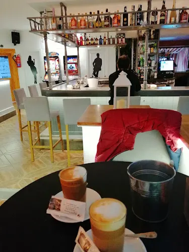Cafetería Pub Montblanc