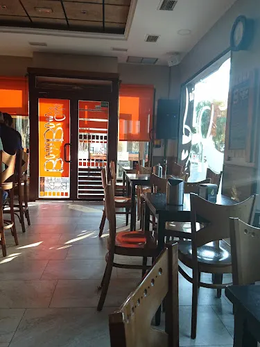 BomBón Café