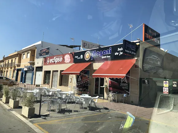 Cafeteria Salon De Juegos