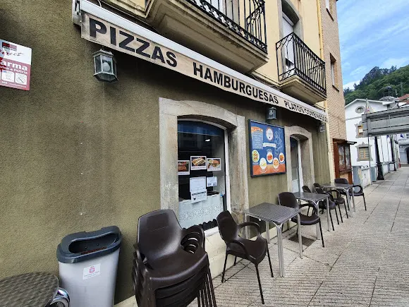 Café Centro Pizzeria Pola de Allande - Cafetería en Allande