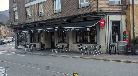 Cafe Bar Arsenal - Aller