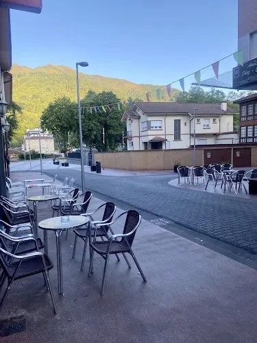 Cafetería Acropolis C B