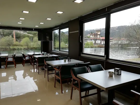 Cafeteria Rio Deva - Val de San Vicente