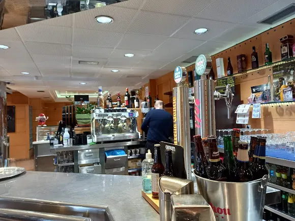 Restaurante Cafetería Alhambra - Tineo