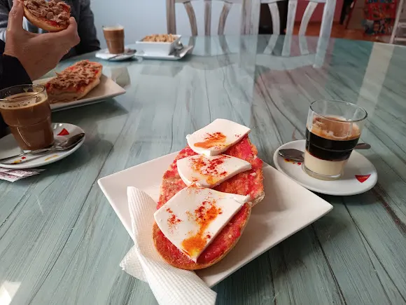 Cafetería La Encina