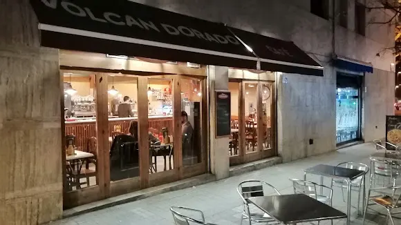 Cafetería Volcán Dorado
