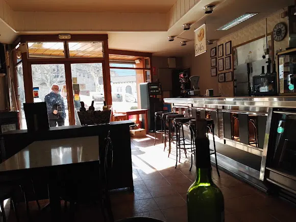 Bar Restaurant Cadí - Restaurante en Guardiola de Bergueda
