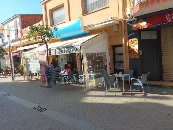 Cafeteria & Panaderia Bertomeu