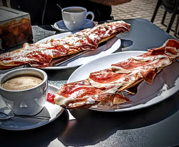Cafetería Urban (MONTESOL)
