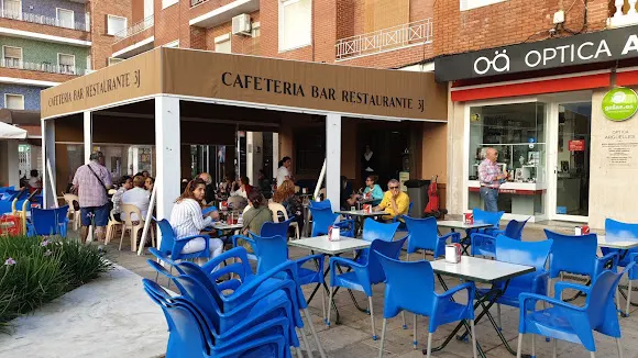 3 J Cafetería