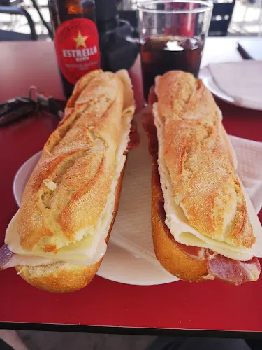 La Total Cafeteria
