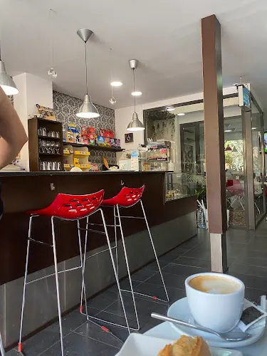 Panaderia/Cafeteria Lala