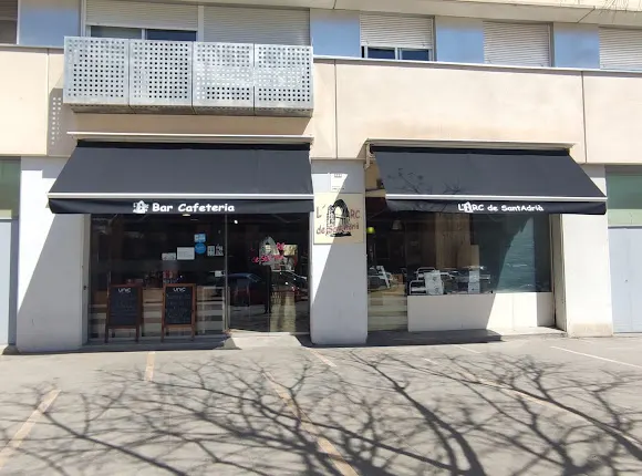 Bar Cafeteria L'Arc de Sant Adriá