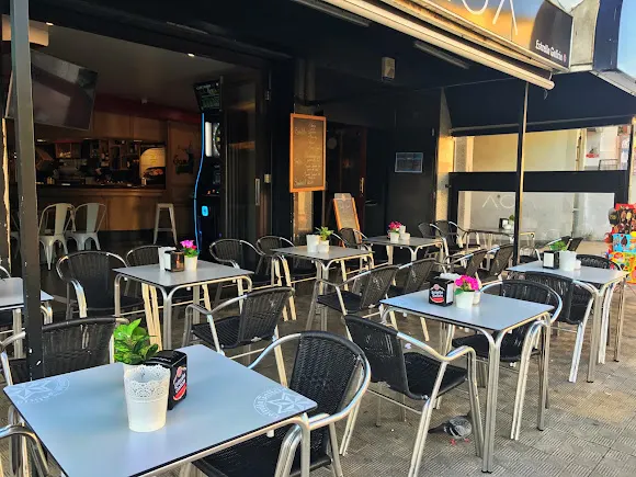 Samoa Pub Cafetería