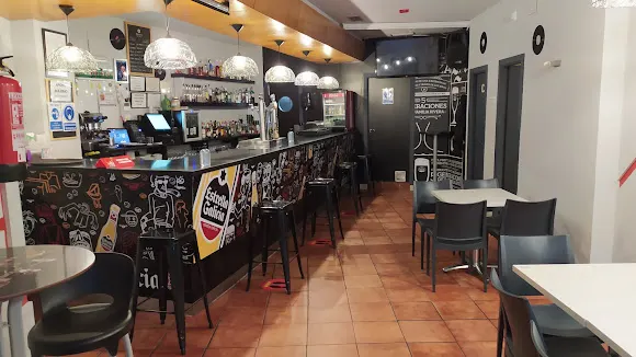 Vinilo Café Bar - Malpartida de Caceres