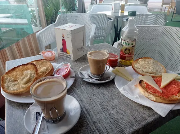 La Ibense Bornay, Café Bar Heladería