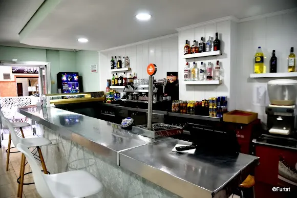 Goliat Cafetería Bocatería