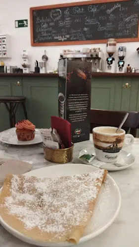 Le Petit Café