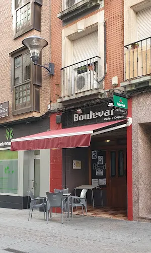 Boulevard Café & Copas.
