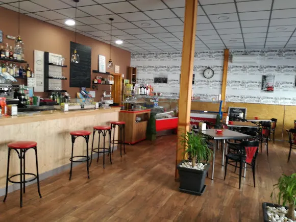 CAFÉ & MÁS. - Las Pedroneras