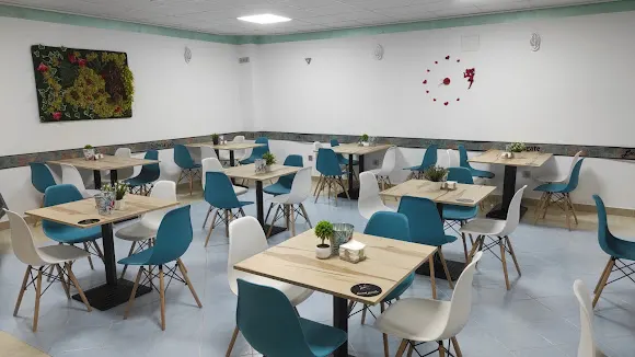 El Buen Gusto Cafetería - Pinos Puente