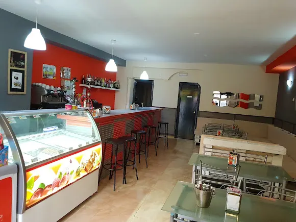 Cafeteria Heladeria Mari - Heladería en Salar
