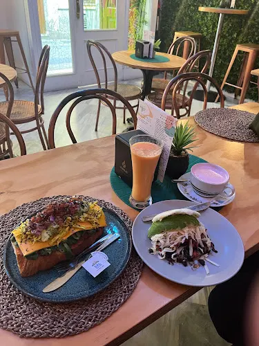 '  café