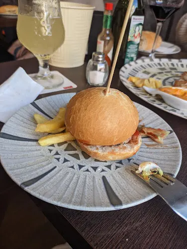 Cafetería, Cervecería, La Flor de Albayda