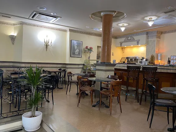 La Panadera Cafeteria