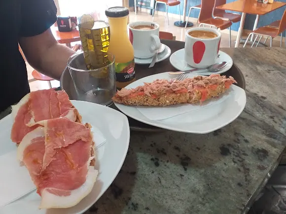 Cafetería Julio Verne