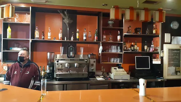 Metro Cafe Bar