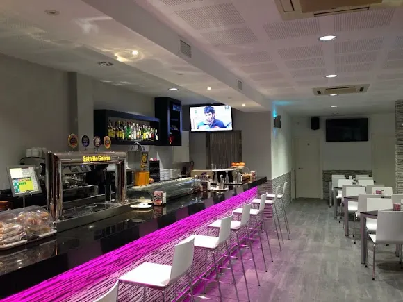 Jool Antonio café