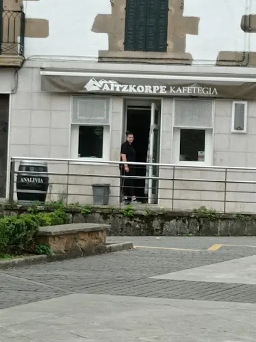 Aizkorpe Taberna Kafetegia - Lounge en Zegama