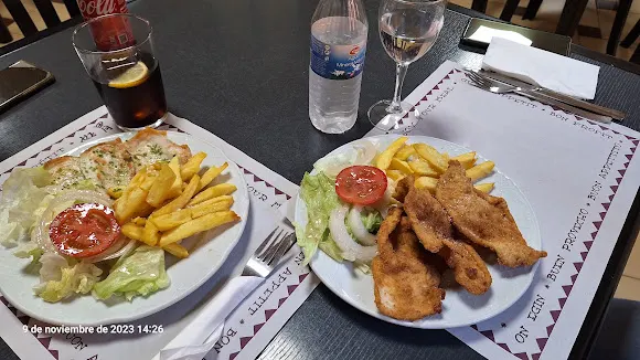 Cafetería Colegio Mayor Ramón Acin - Huesca