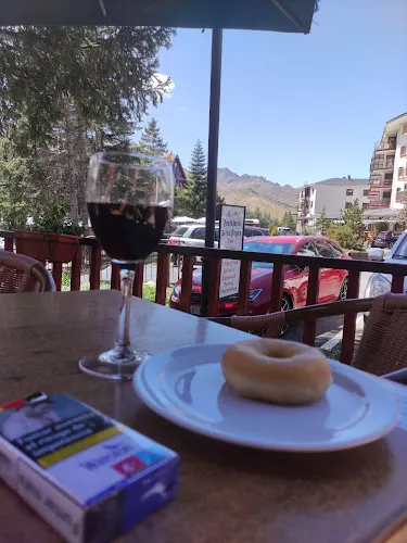 Pastelería Selva Negra - Sallent de Gallego