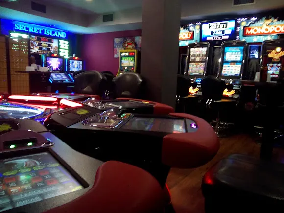 Sport bar, Cafetería, Apuestas Deportivas, Local de Juego - Punt de Joc (Es Castell) - Es Castell