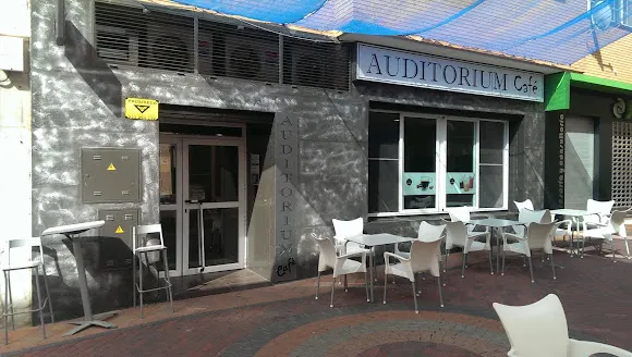 Auditorium Café - Mengibar