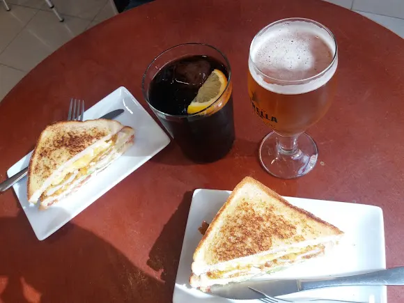 Cafetería Las Palmeras