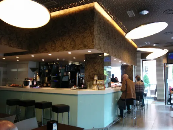 CAKAO Corner Lounge Café