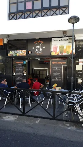 El cafelito y algo más.