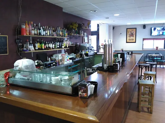 Centro Civico Cafe - Cacabelos