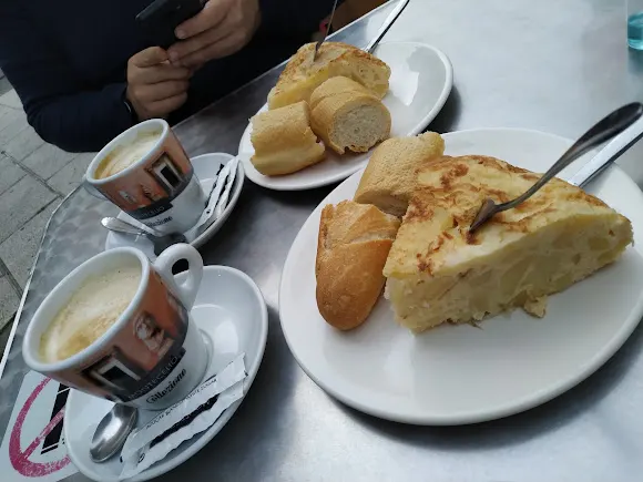 Cervecería Cafetería Delicatés