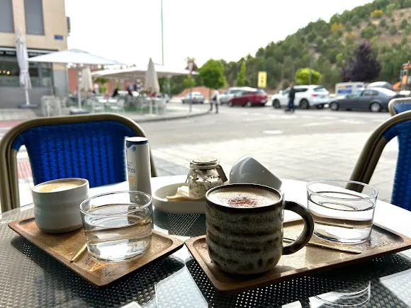 Moura - Coffee & Kitchen