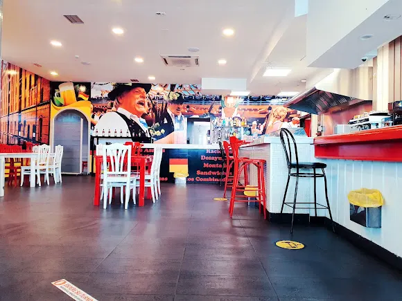 Cafetería Charlot Gourmet