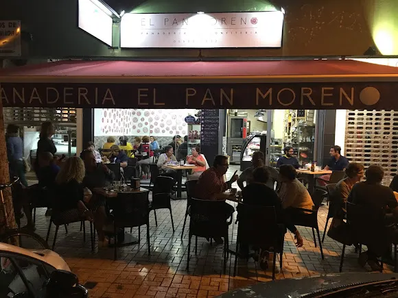 Cafetería panadería El Pan Moreno